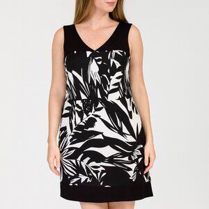 Connected Ladies plus size  Black White Sleeveless Dress Size 14